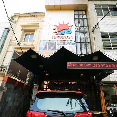 Morning Sun Hotel Surabaya Bagian luar foto